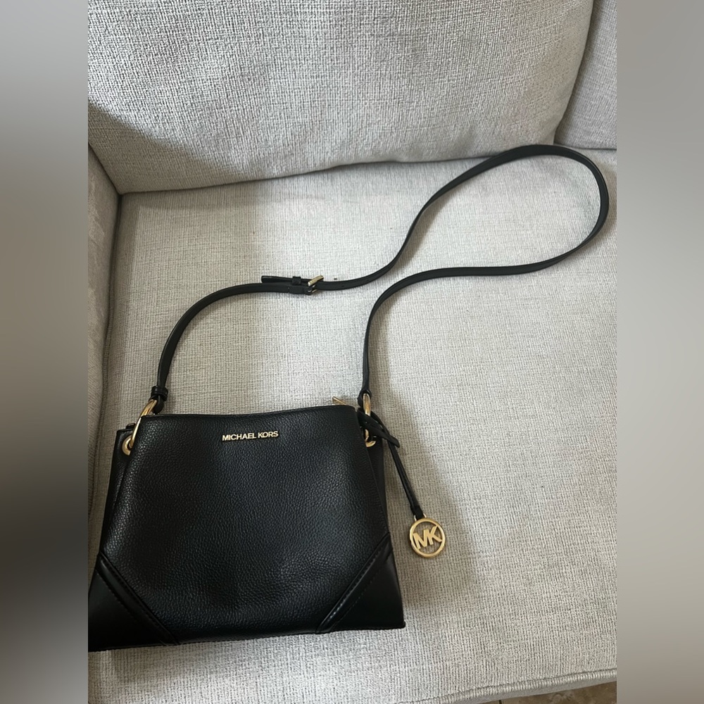 AUTHENTIC Michael Kors crossbody bag